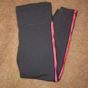Gap Athletic Gray Black Out Work Out Yoga Legging